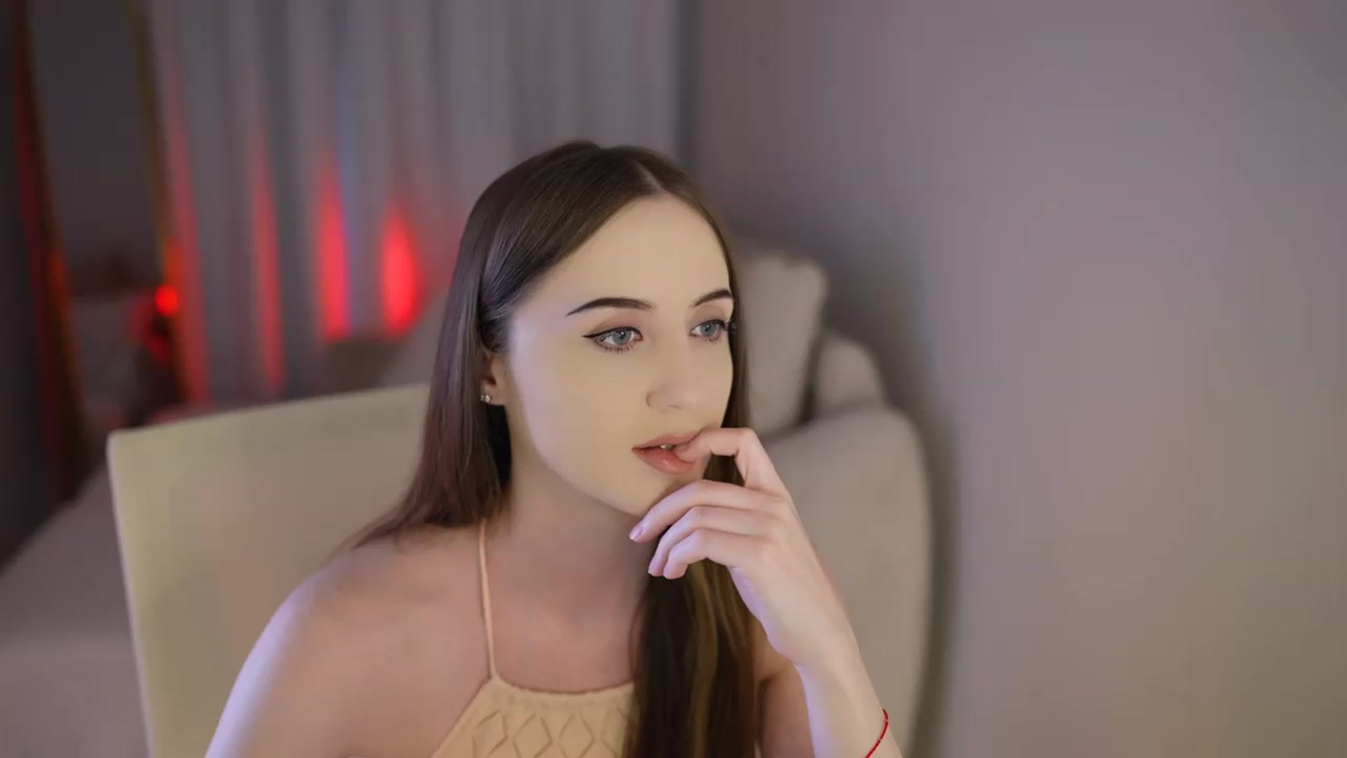 Gallery image thumbnail from Innocent_Soul's myfreecams stream on, 07/15/2026, 13:49 image 1 of 20