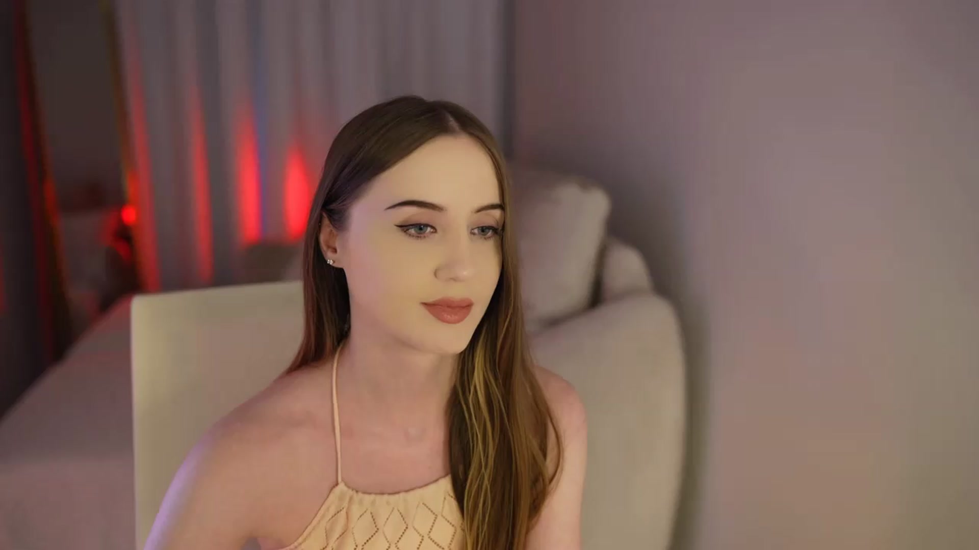 Gallery image thumbnail from Innocent_Soul's myfreecams stream on, 07/15/2026, 16:54 image 4 of 20