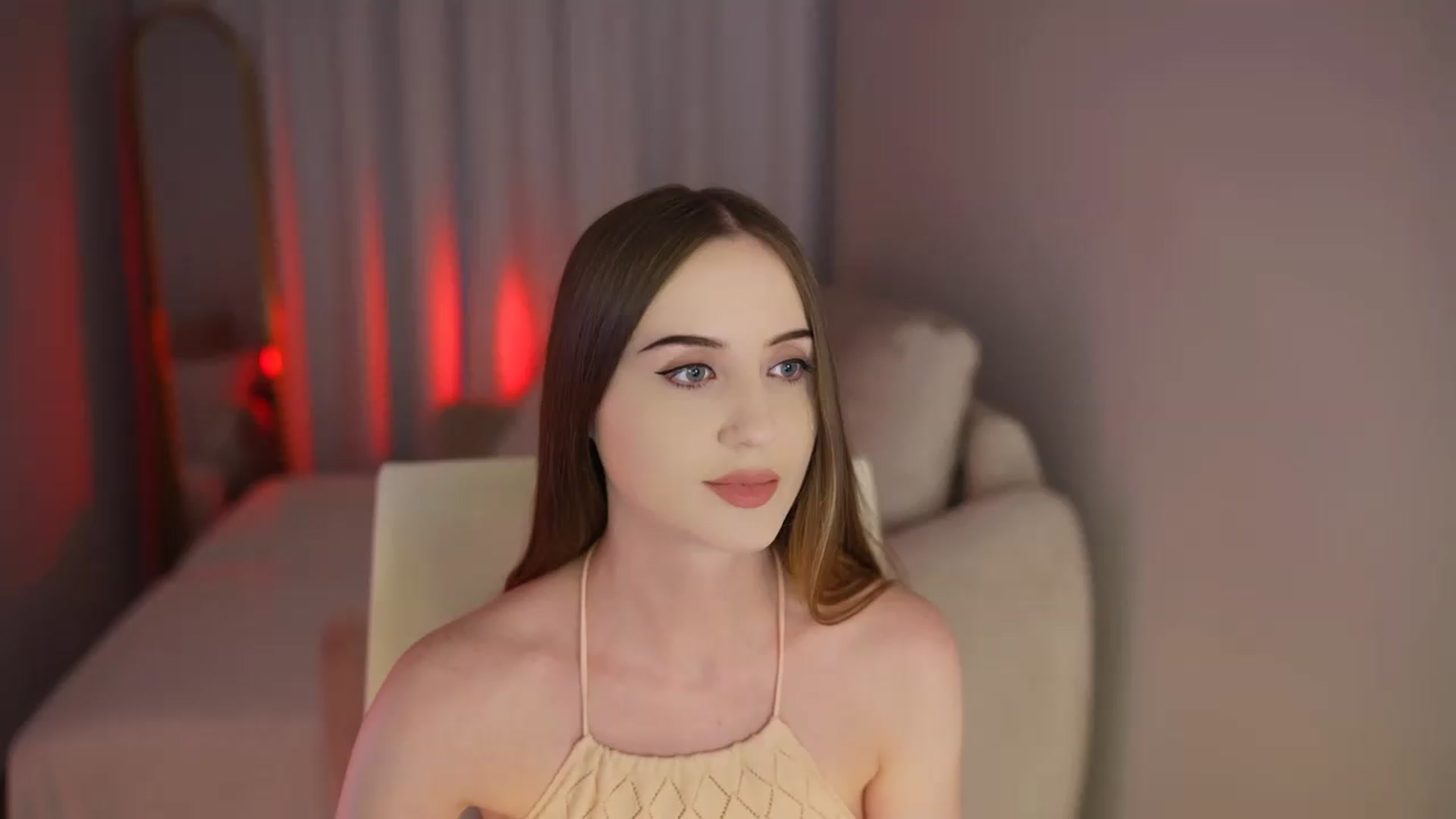 Gallery image thumbnail from Innocent_Soul's myfreecams stream on, 07/15/2026, 16:54 image 13 of 20