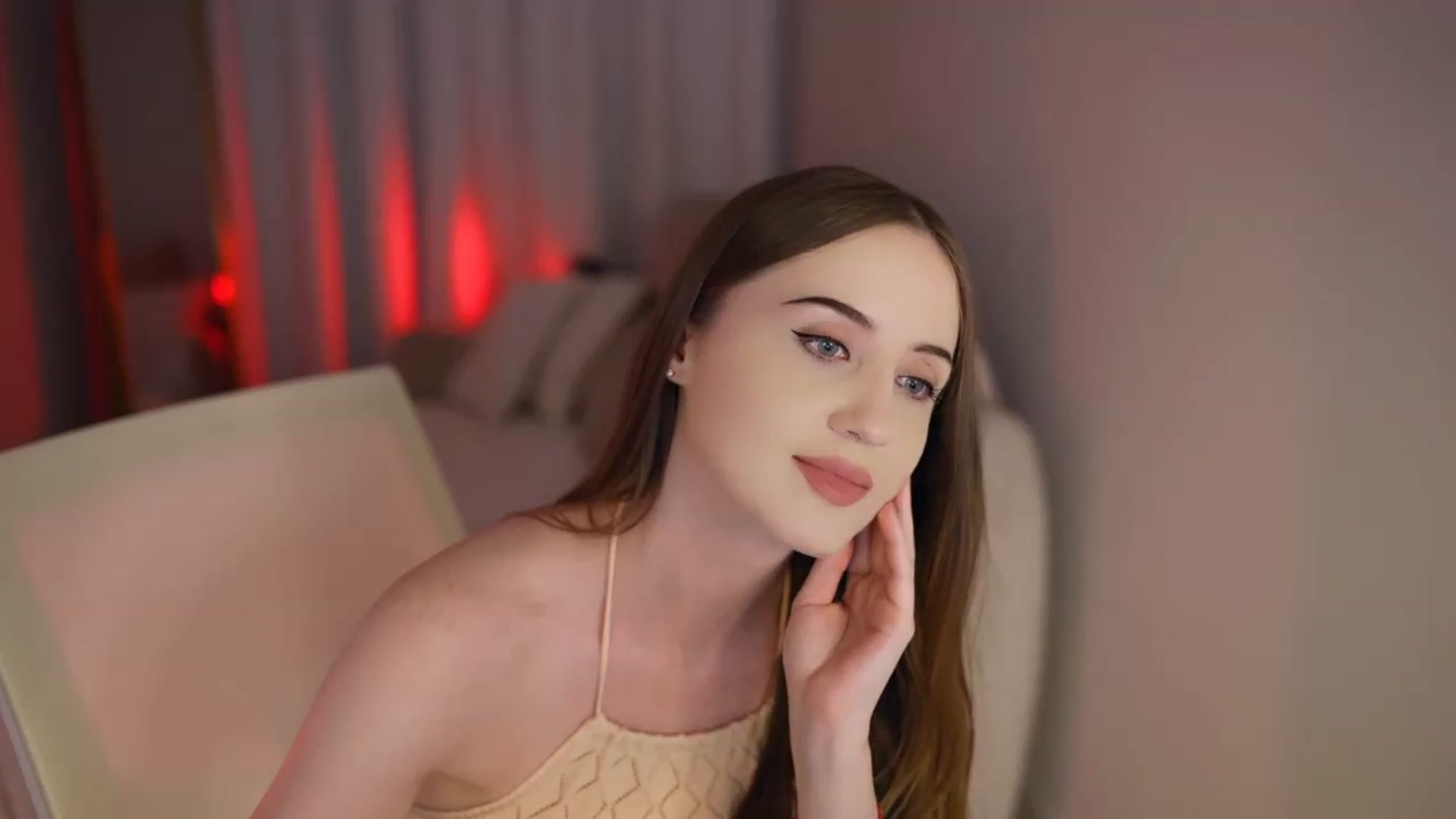 Gallery image thumbnail from Innocent_Soul's myfreecams stream on, 07/15/2026, 17:09 image 13 of 20