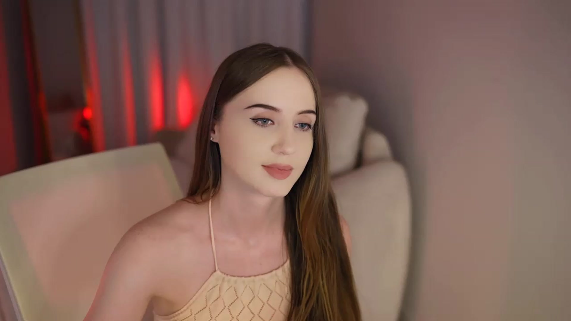 Gallery image thumbnail from Innocent_Soul's myfreecams stream on, 07/15/2026, 17:09 image 14 of 20