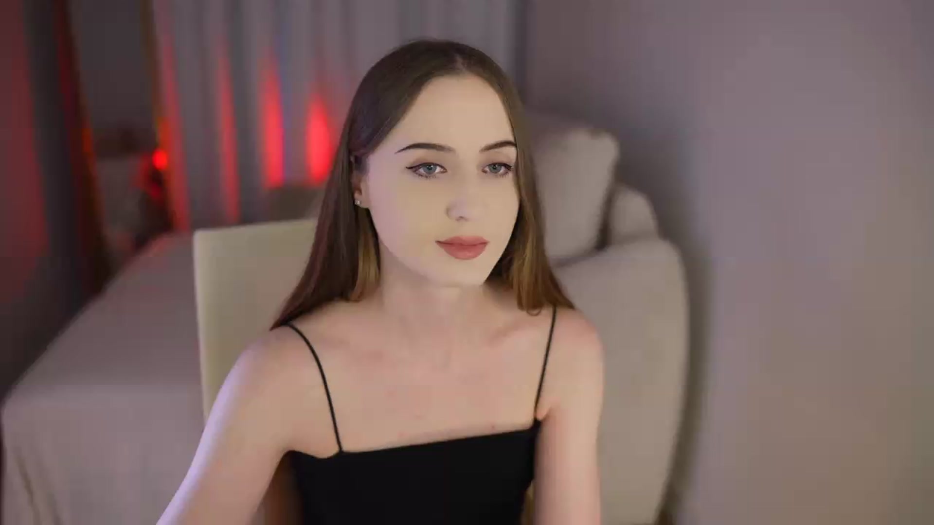 Gallery image thumbnail from Innocent_Soul's myfreecams stream on, 07/17/2026, 17:03 image 1 of 20