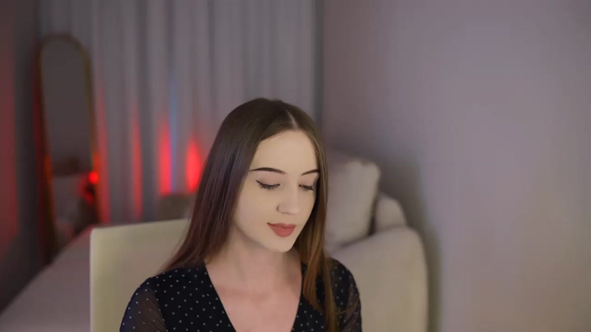 Gallery image thumbnail from Innocent_Soul's myfreecams stream on, 07/18/2026, 15:07 image 14 of 20