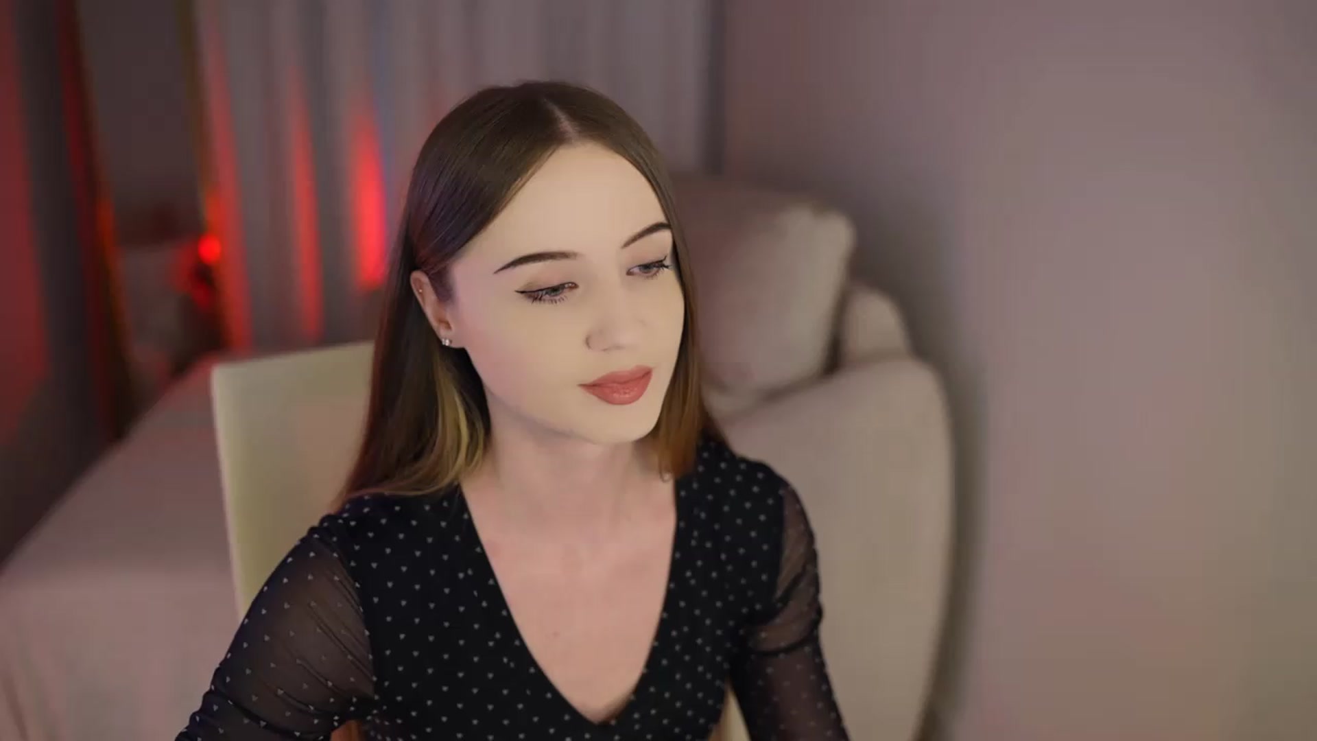 Gallery image thumbnail from Innocent_Soul's myfreecams stream on, 07/18/2026, 17:01 image 1 of 20