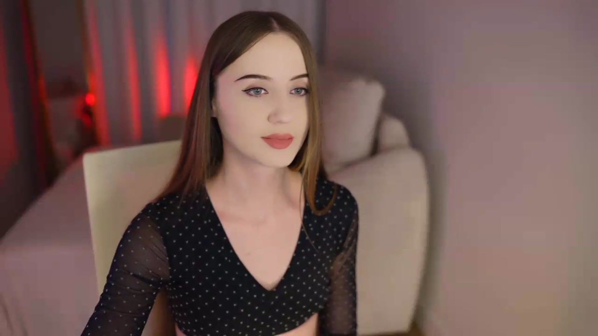 Gallery image thumbnail from Innocent_Soul's myfreecams stream on, 07/18/2026, 17:01 image 8 of 20