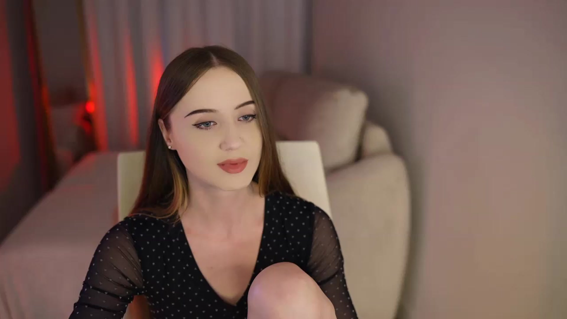 Gallery image thumbnail from Innocent_Soul's myfreecams stream on, 07/18/2026, 17:01 image 4 of 20