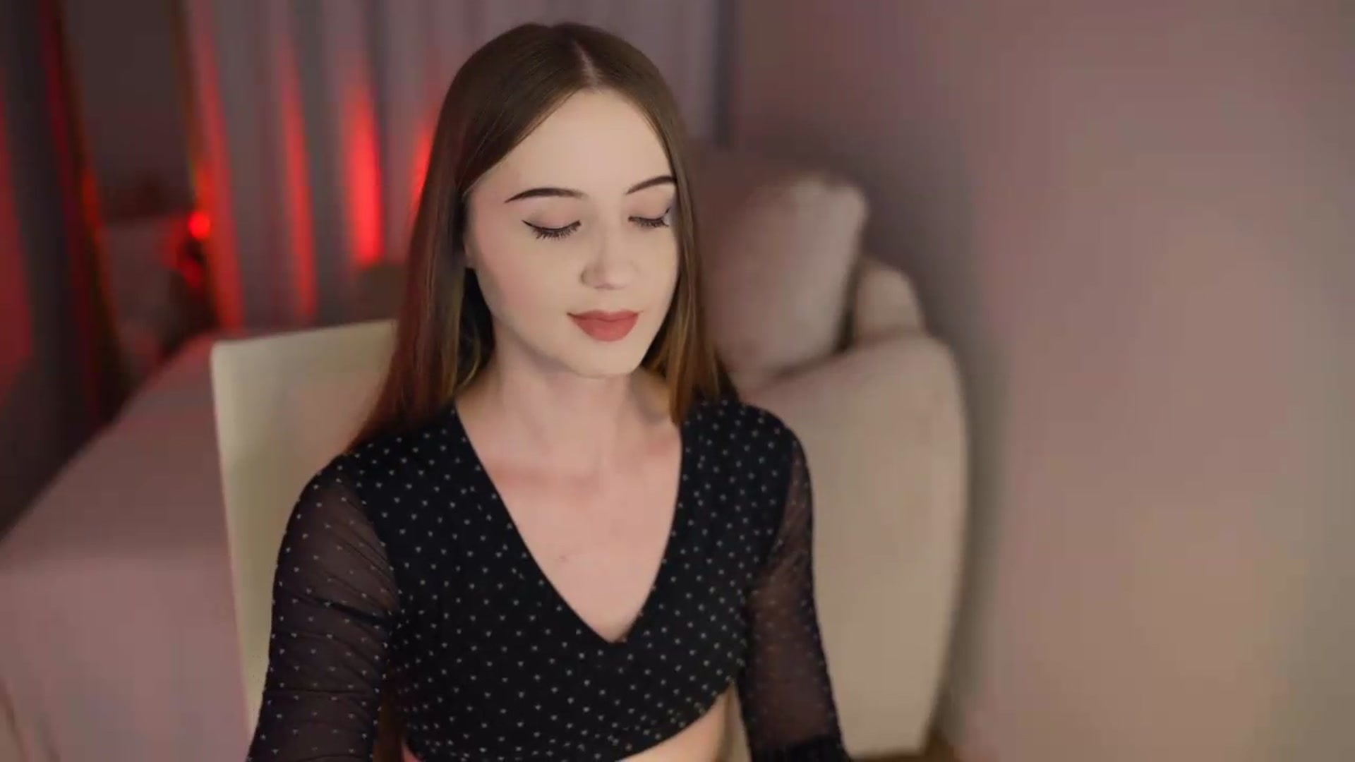 Gallery image thumbnail from Innocent_Soul's myfreecams stream on, 07/18/2026, 17:01 image 20 of 20