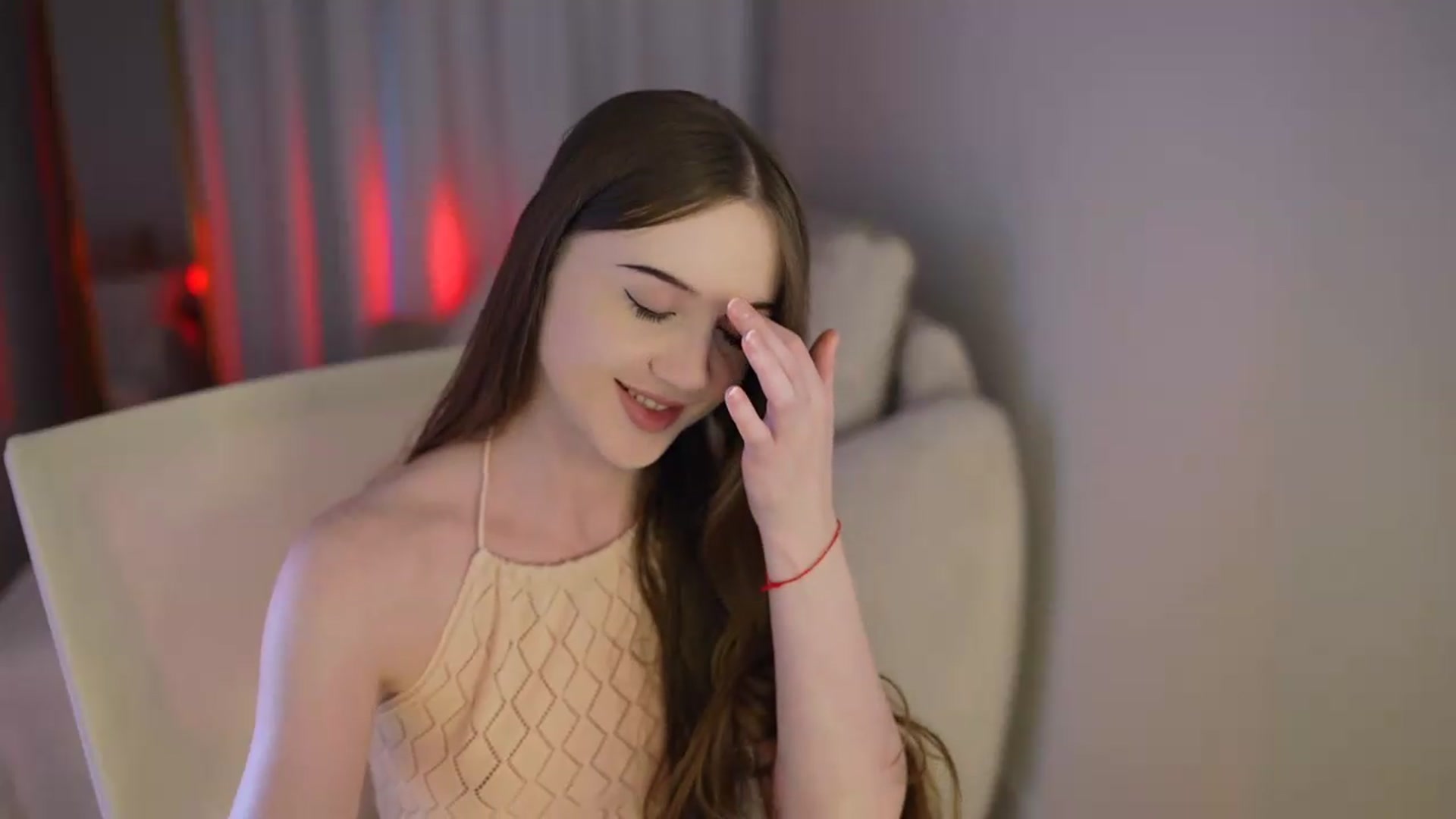 Gallery image thumbnail from Innocent_Soul's myfreecams stream on, 07/20/2026, 15:33 image 11 of 20