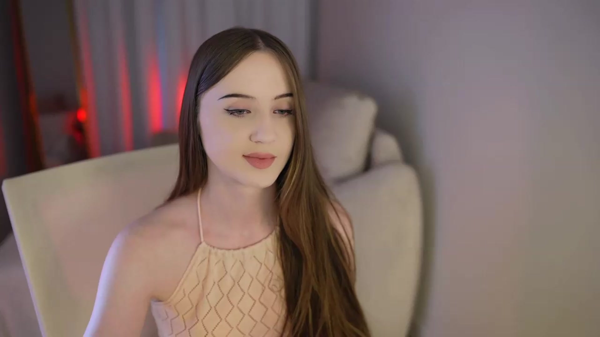 Gallery image thumbnail from Innocent_Soul's myfreecams stream on, 07/20/2026, 15:33 image 10 of 20