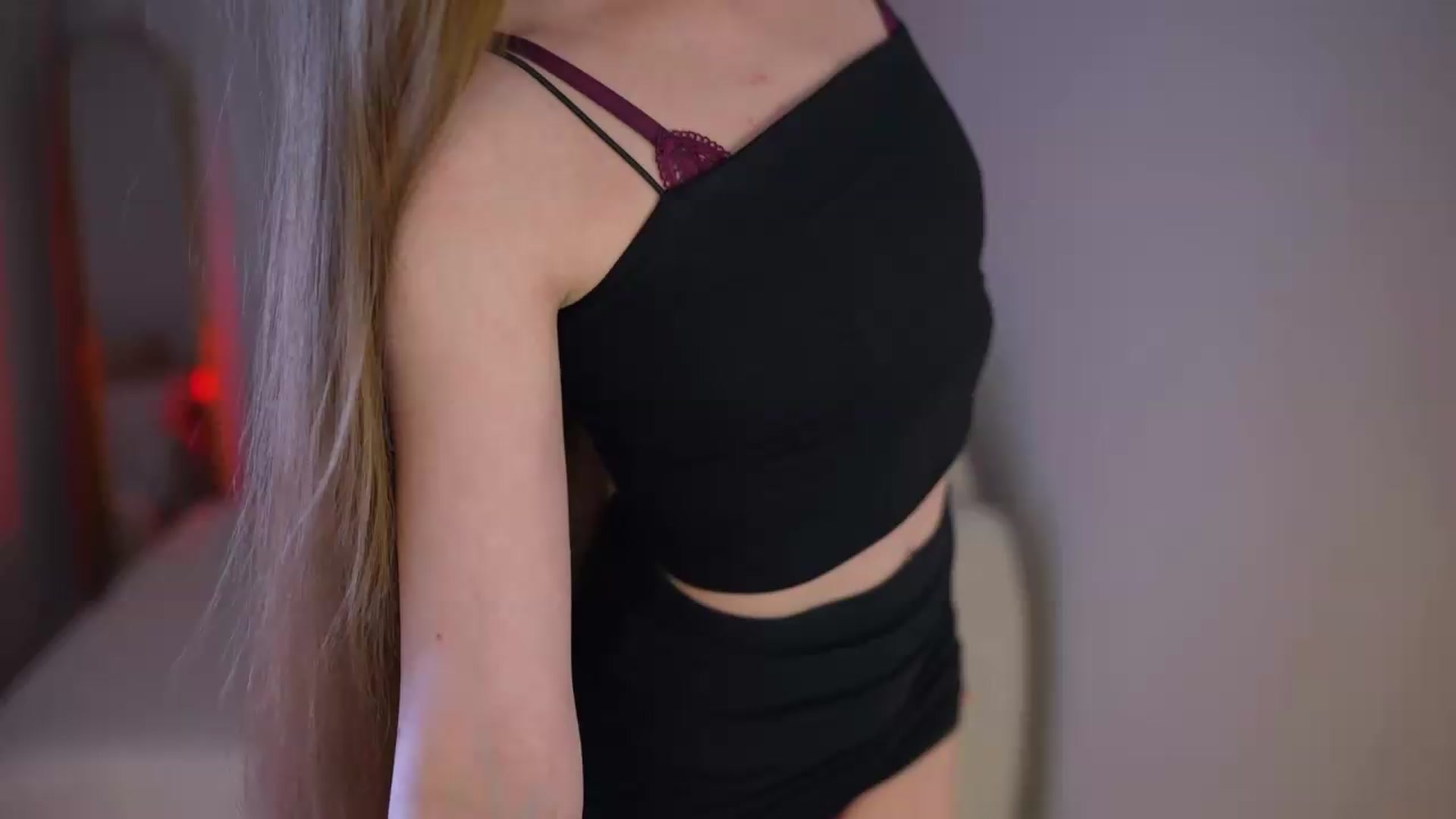 Gallery image thumbnail from Innocent_Soul's myfreecams stream on, 07/21/2026, 15:00 image 15 of 20