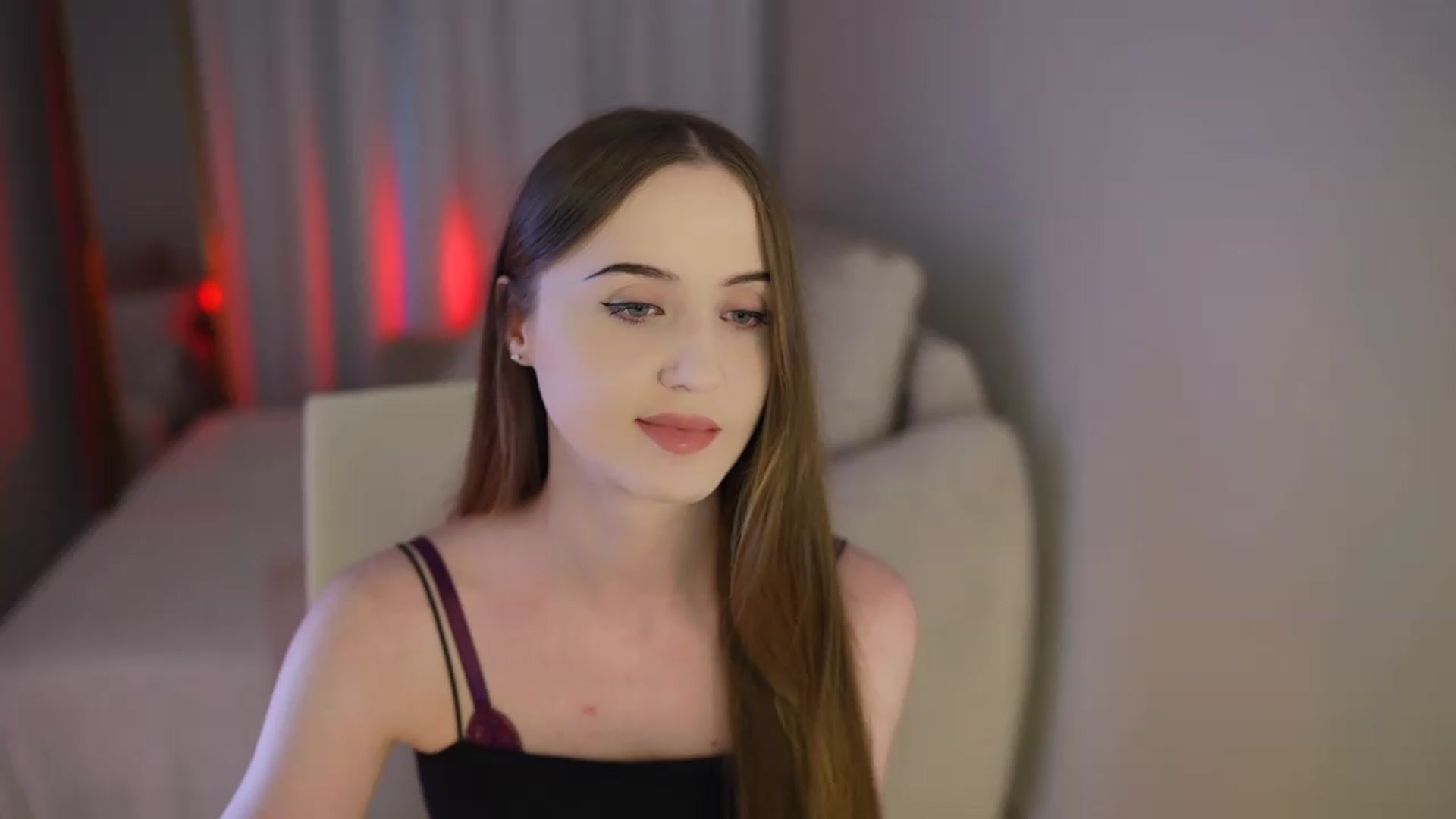 Gallery image thumbnail from Innocent_Soul's myfreecams stream on, 07/21/2026, 15:00 image 19 of 20