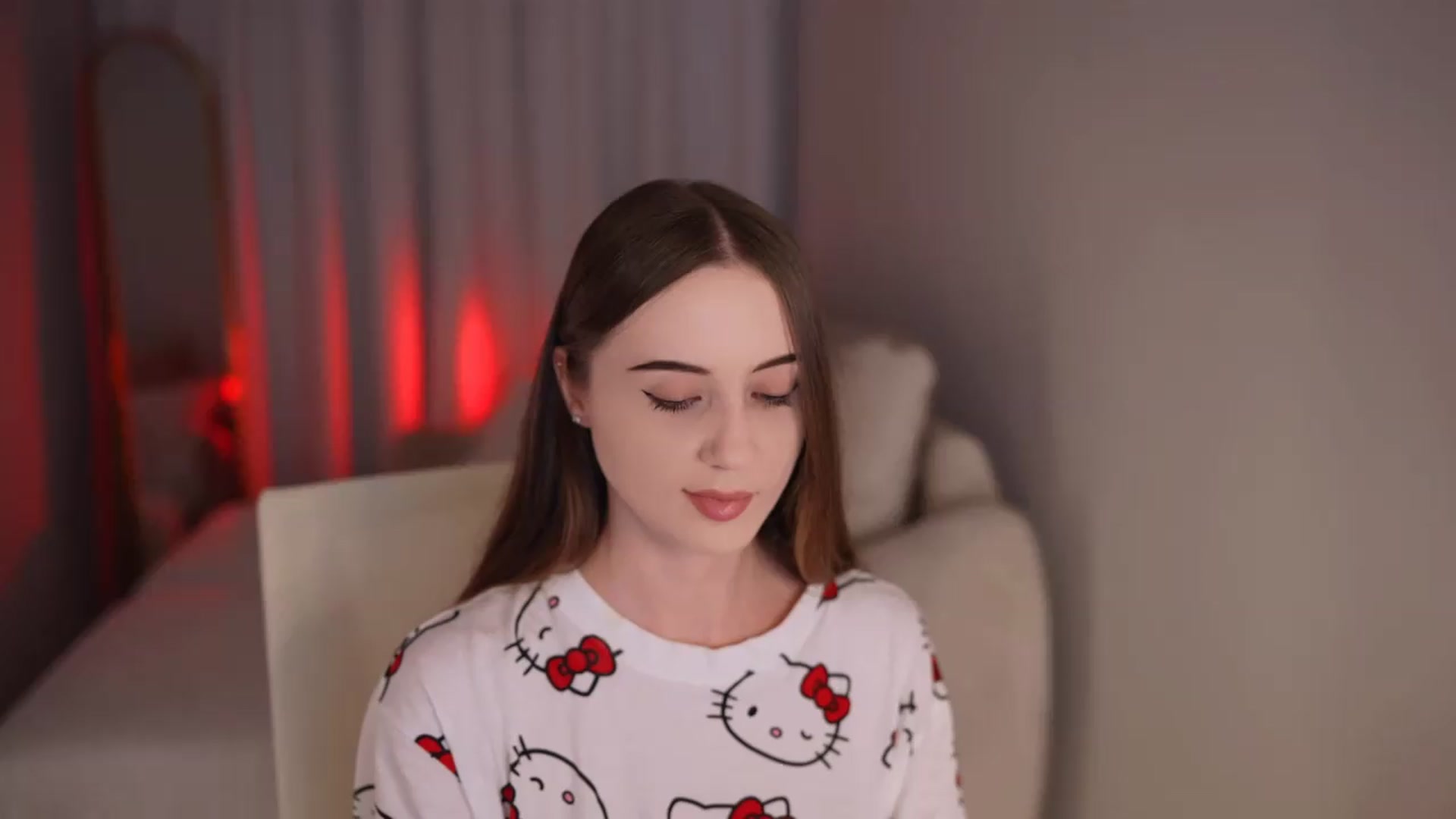 Gallery image thumbnail from Innocent_Soul's myfreecams stream on, 07/23/2026, 20:01 image 18 of 20