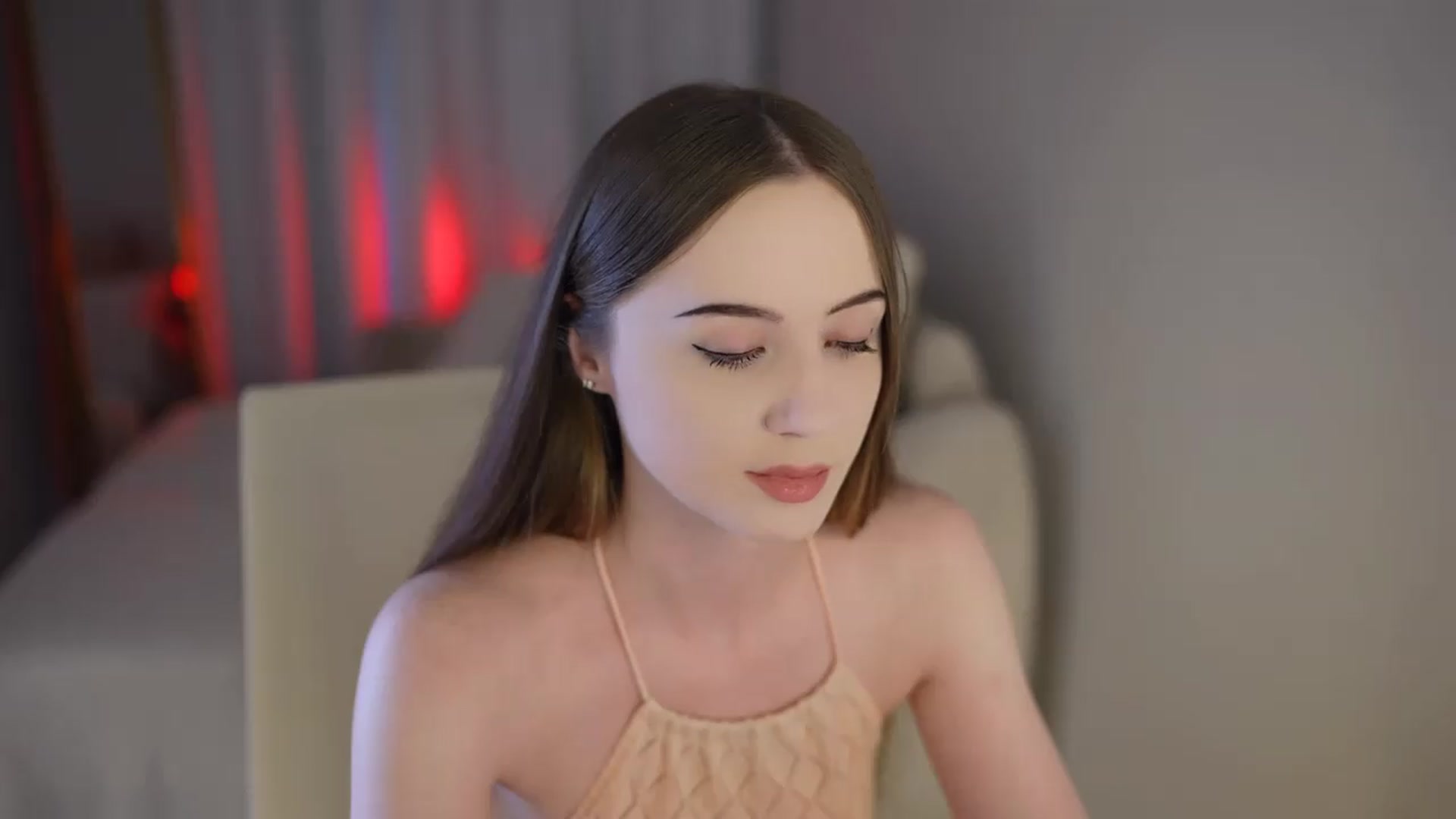 Gallery image thumbnail from Innocent_Soul's myfreecams stream on, 08/03/2026, 13:18 image 8 of 20