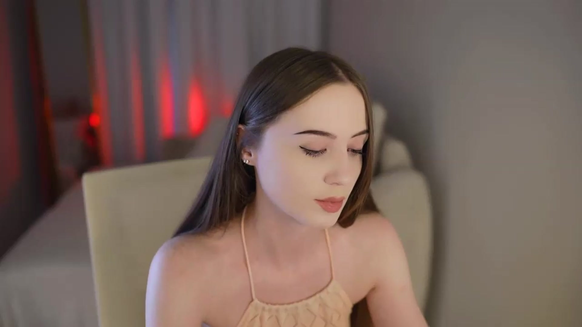 Gallery image thumbnail from Innocent_Soul's myfreecams stream on, 08/03/2026, 14:43 image 9 of 20