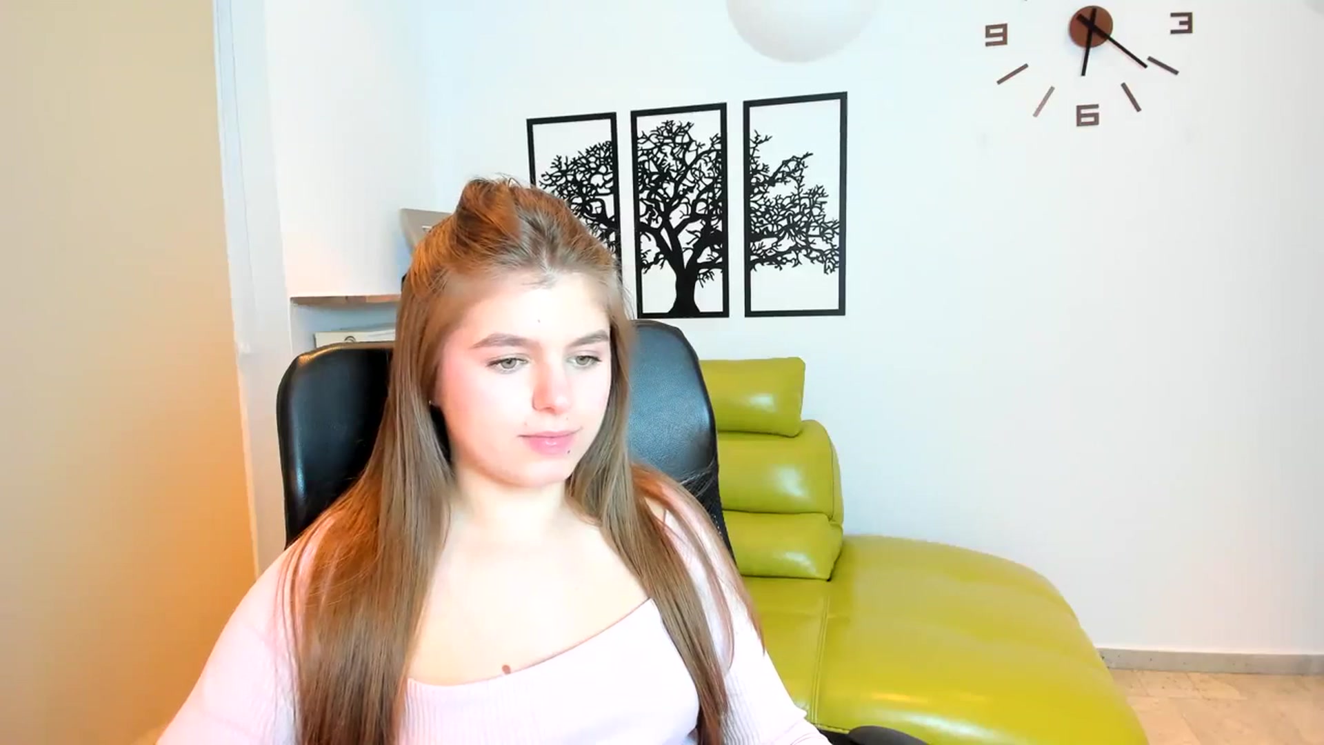 Gallery image thumbnail from Innolasa's myfreecams stream on, 03/16/2024, 18:26 image 2 of 20