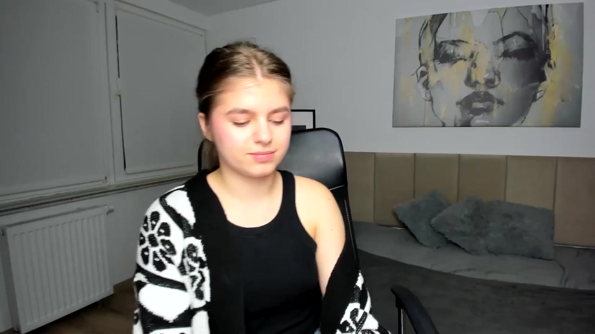 Gallery image thumbnail from Innolasa's myfreecams stream on, 03/19/2024, 18:19 image 17 of 20