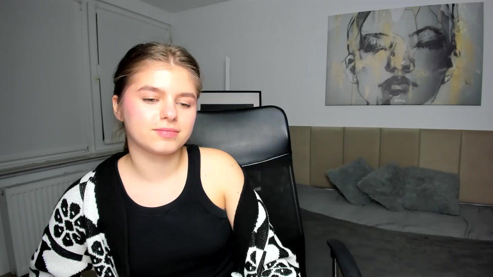 Gallery image thumbnail from Innolasa's myfreecams stream on, 03/19/2024, 18:19 image 15 of 20