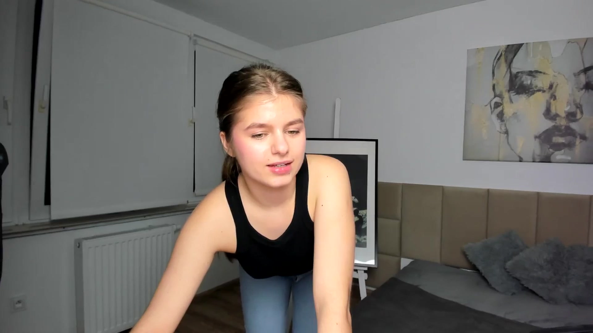 Gallery image thumbnail from Innolasa's myfreecams stream on, 03/19/2024, 18:19 image 10 of 20