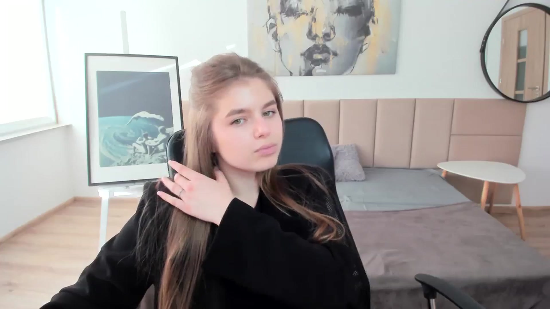 Gallery image thumbnail from Innolasa's myfreecams stream on, 03/29/2024, 15:24 image 15 of 20