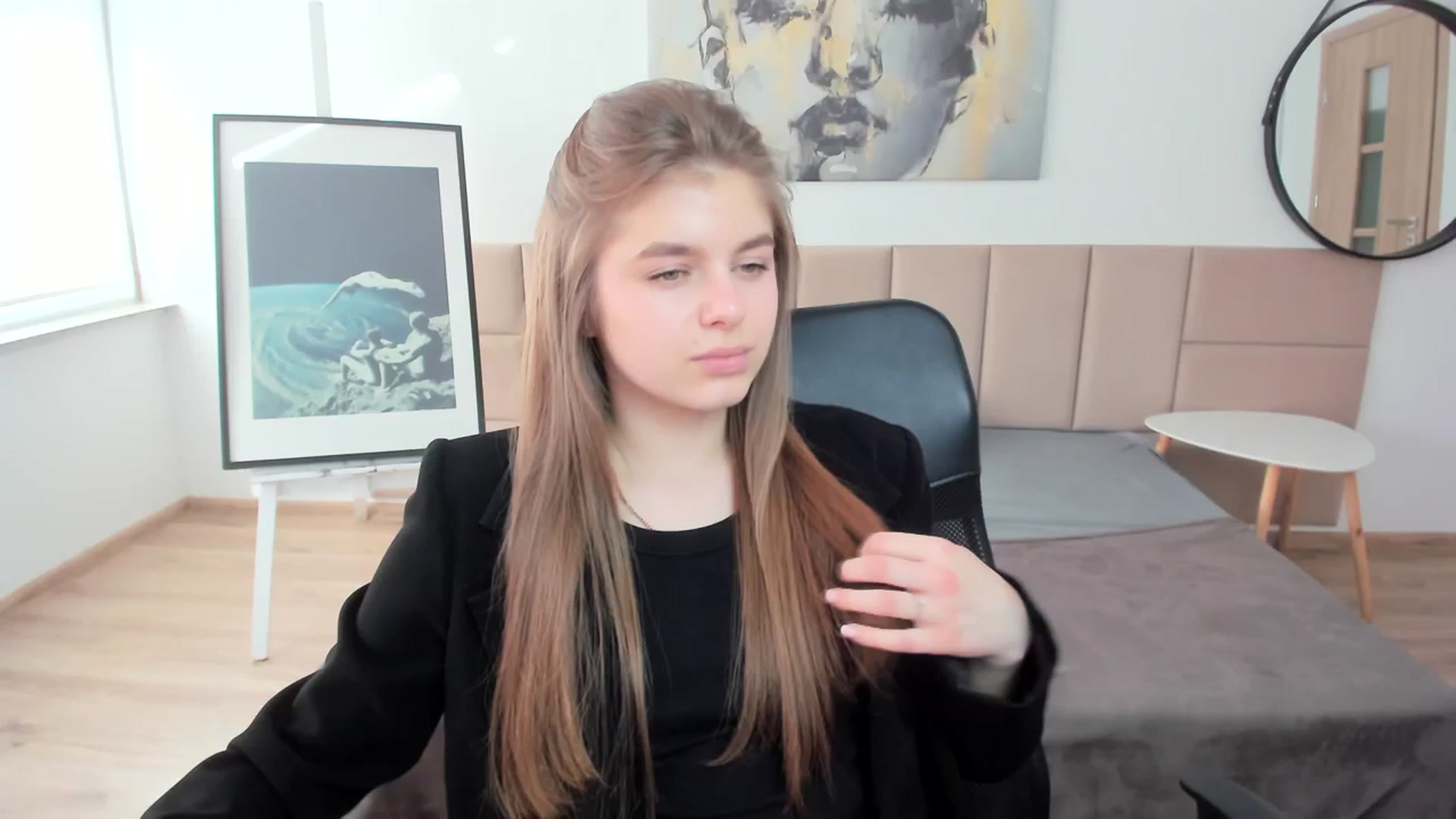 Gallery image thumbnail from Innolasa's myfreecams stream on, 03/29/2024, 15:24 image 1 of 20