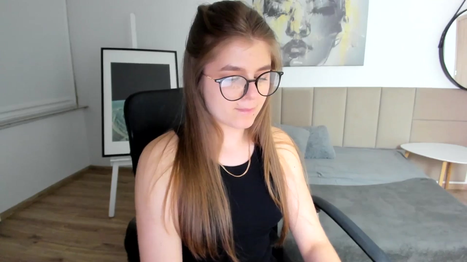 Gallery image thumbnail from Innolasa's myfreecams stream on, 03/29/2024, 18:59 image 7 of 20