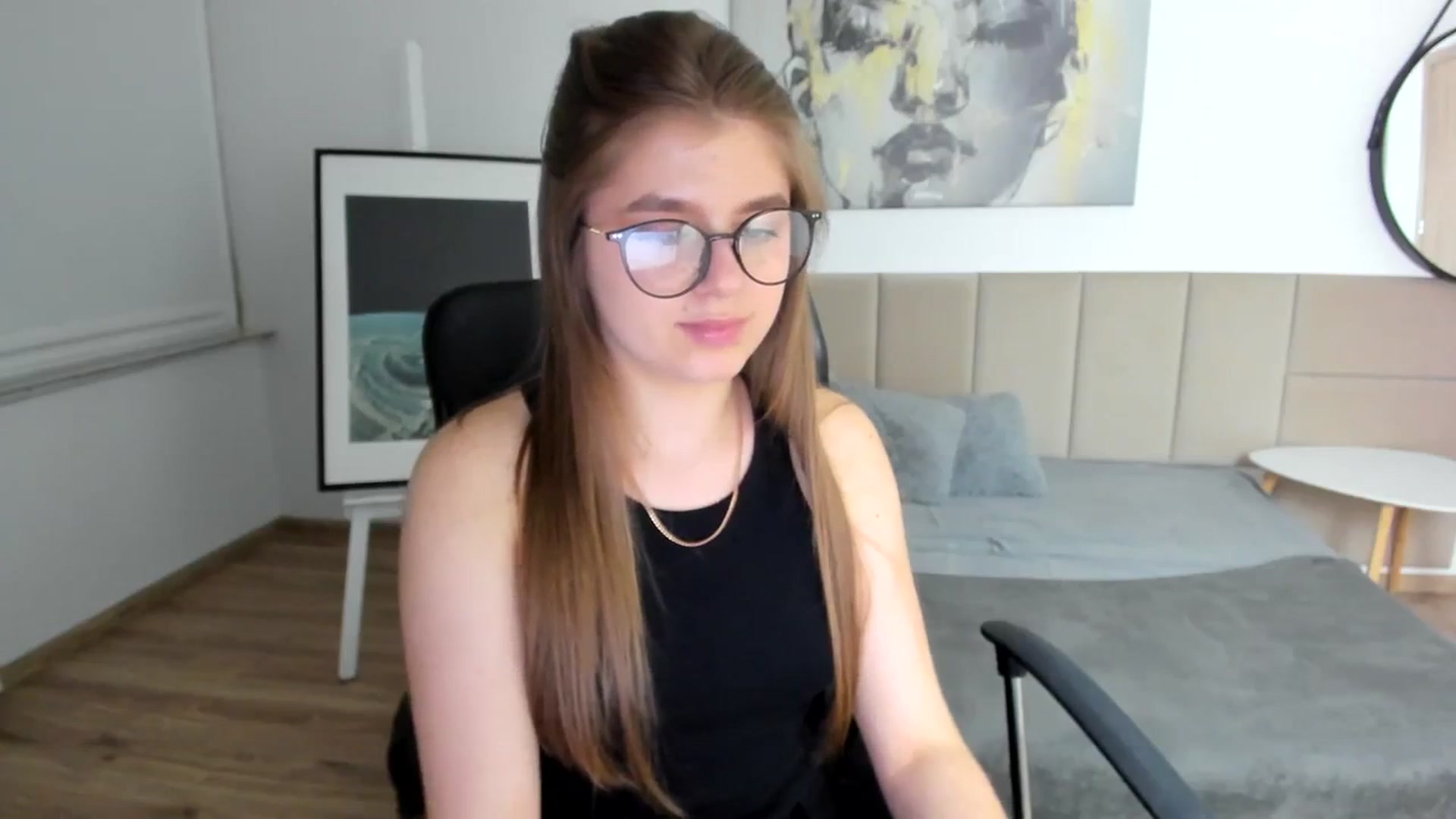 Gallery image thumbnail from Innolasa's myfreecams stream on, 03/29/2024, 18:59 image 5 of 20