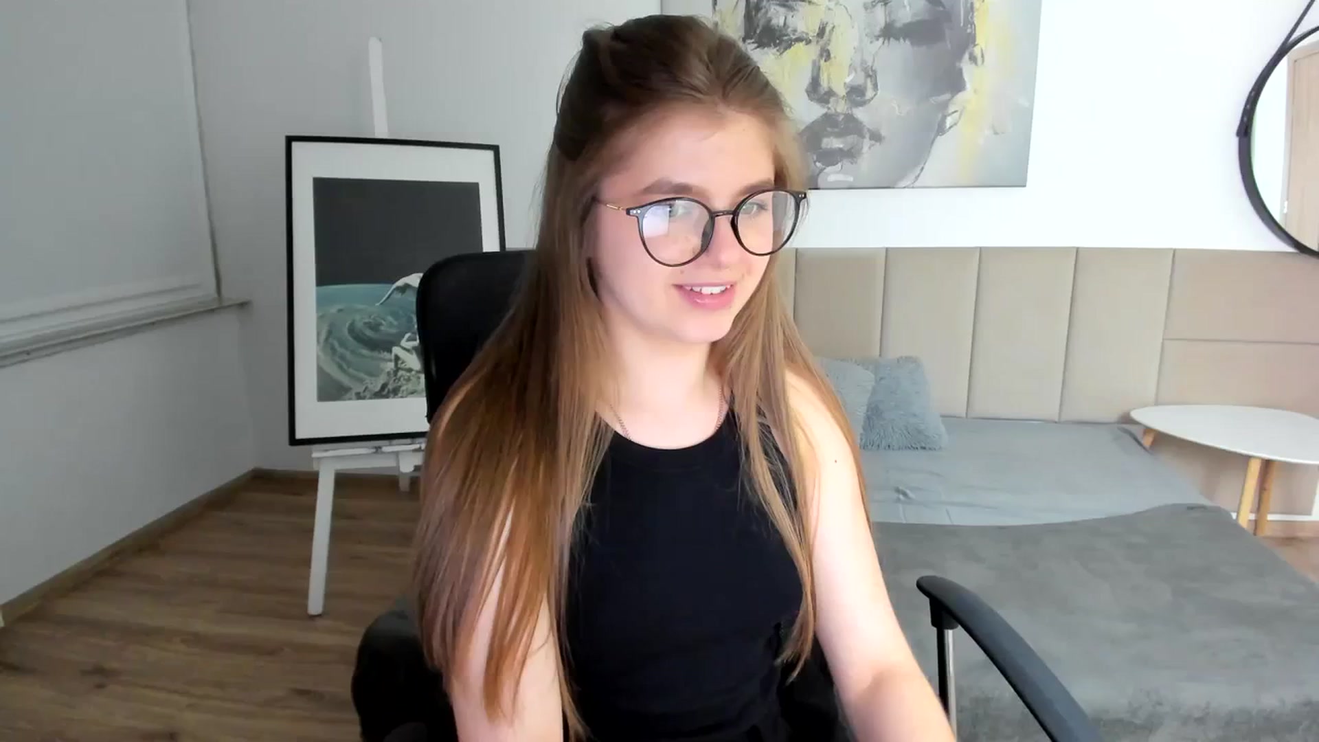 Gallery image thumbnail from Innolasa's myfreecams stream on, 03/29/2024, 18:59 image 1 of 20