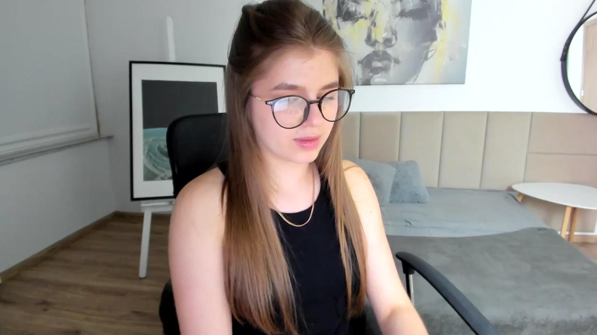 Gallery image thumbnail from Innolasa's myfreecams stream on, 03/29/2024, 18:59 image 6 of 20