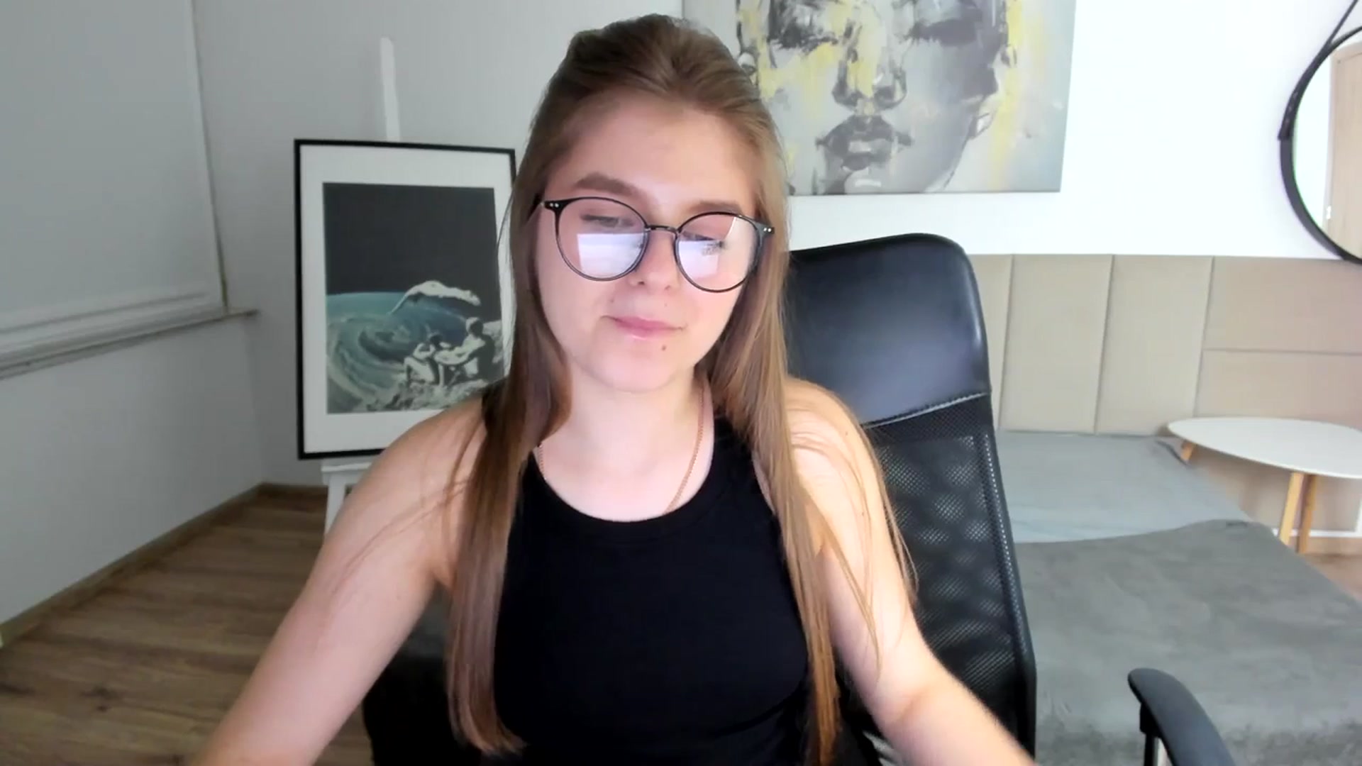 Gallery image thumbnail from Innolasa's myfreecams stream on, 03/29/2024, 18:59 image 12 of 20
