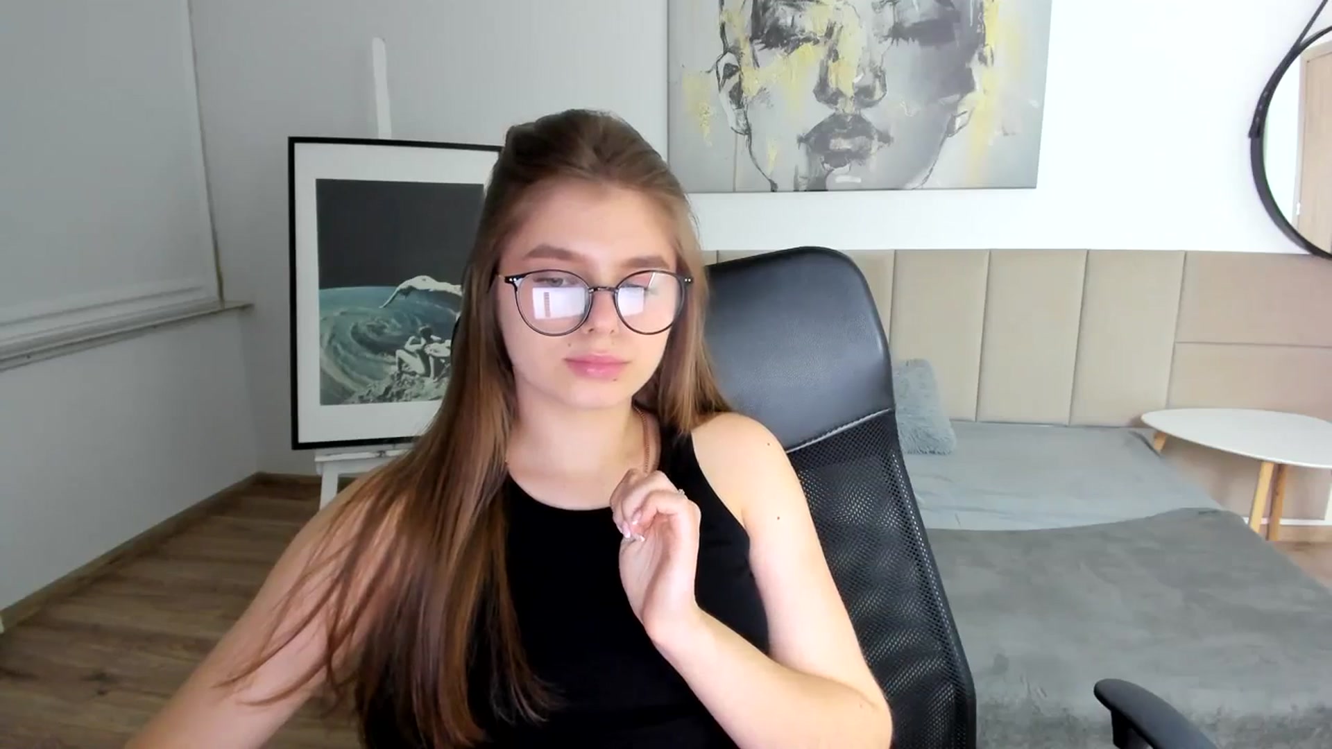 Gallery image thumbnail from Innolasa's myfreecams stream on, 03/29/2024, 18:59 image 9 of 20