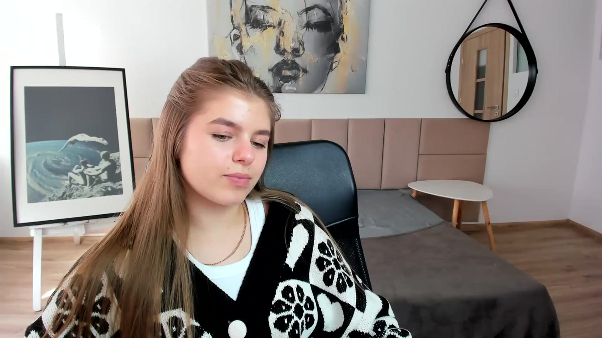Gallery image thumbnail from Innolasa's myfreecams stream on, 03/30/2024, 14:25 image 9 of 20
