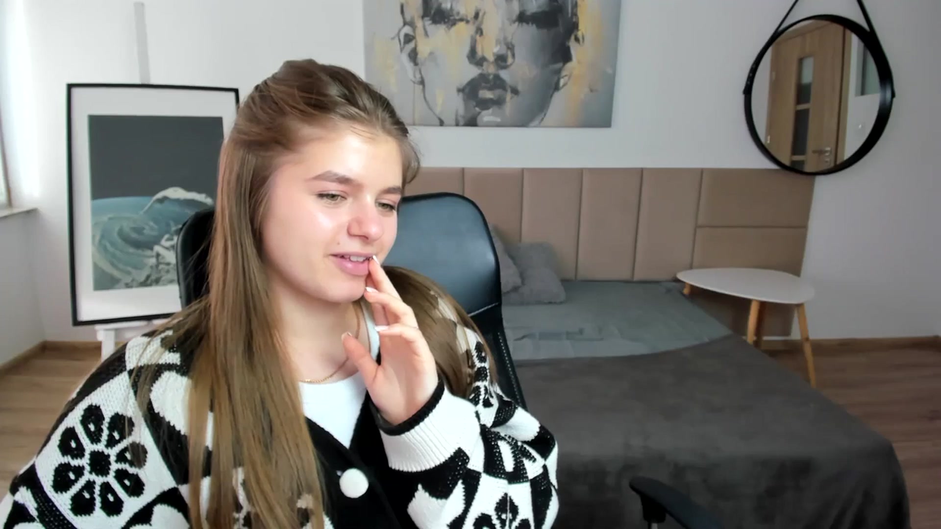 Gallery image thumbnail from Innolasa's myfreecams stream on, 03/30/2024, 16:05 image 5 of 20