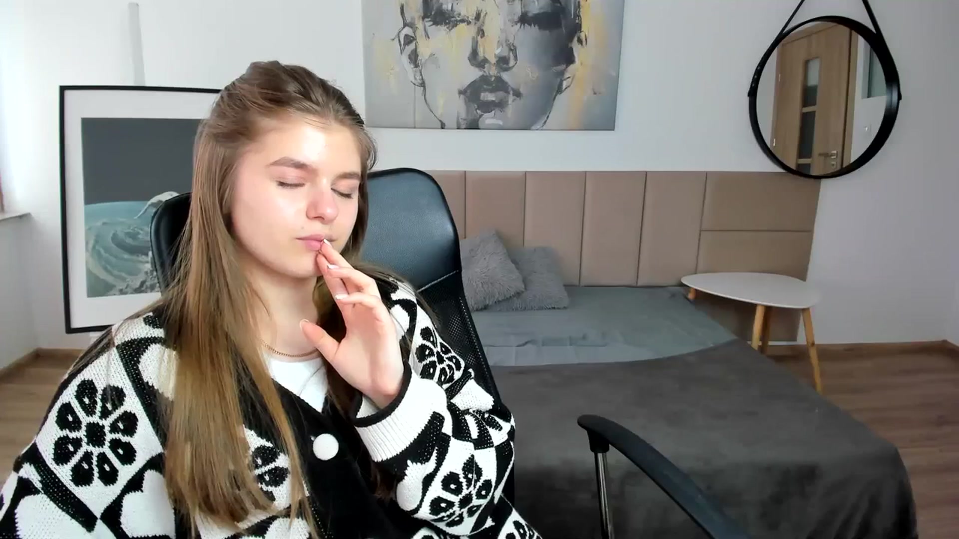 Gallery image thumbnail from Innolasa's myfreecams stream on, 03/30/2024, 16:05 image 2 of 20