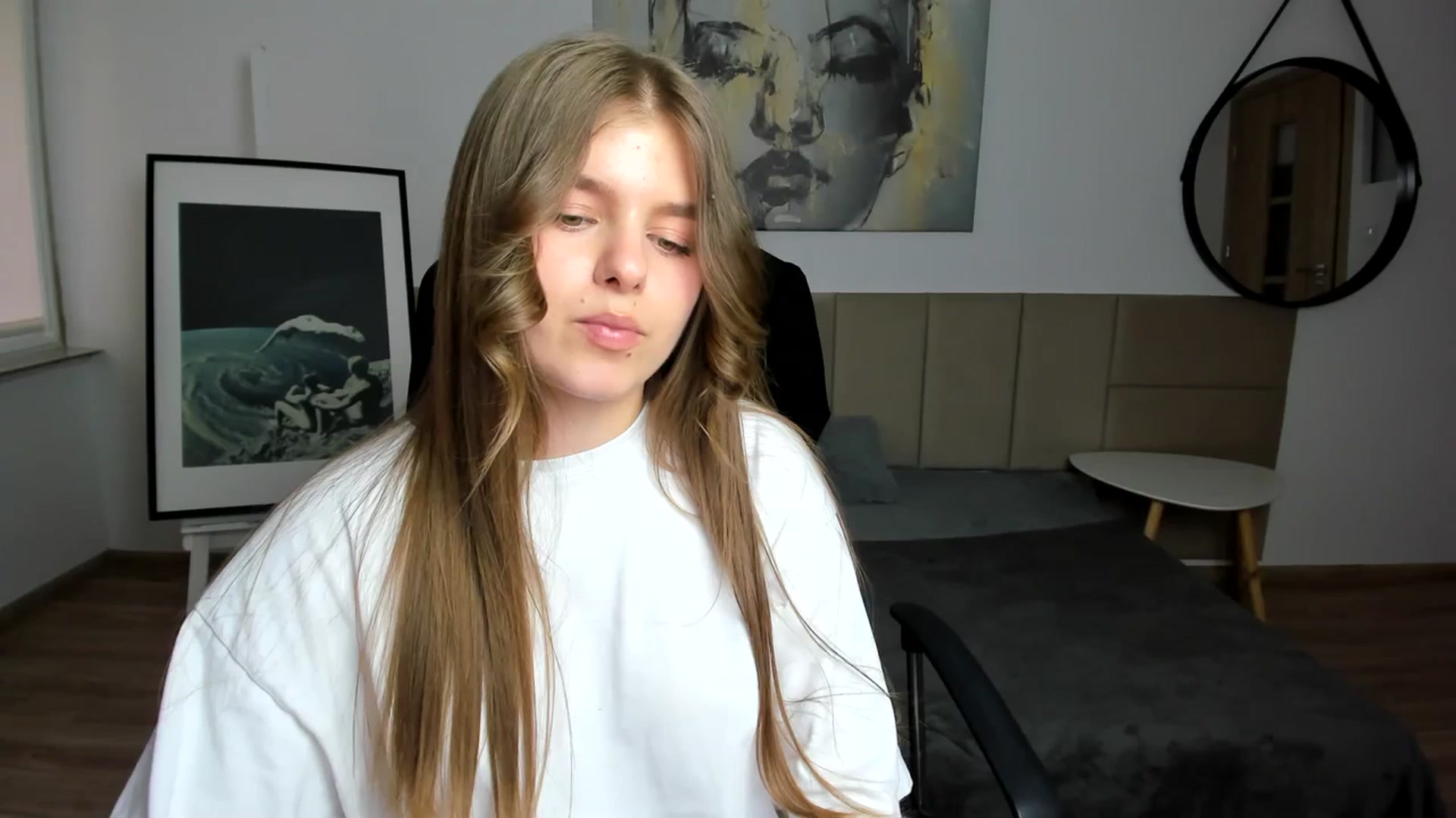 Gallery image thumbnail from Innolasa's myfreecams stream on, 03/31/2024, 17:19 image 9 of 20