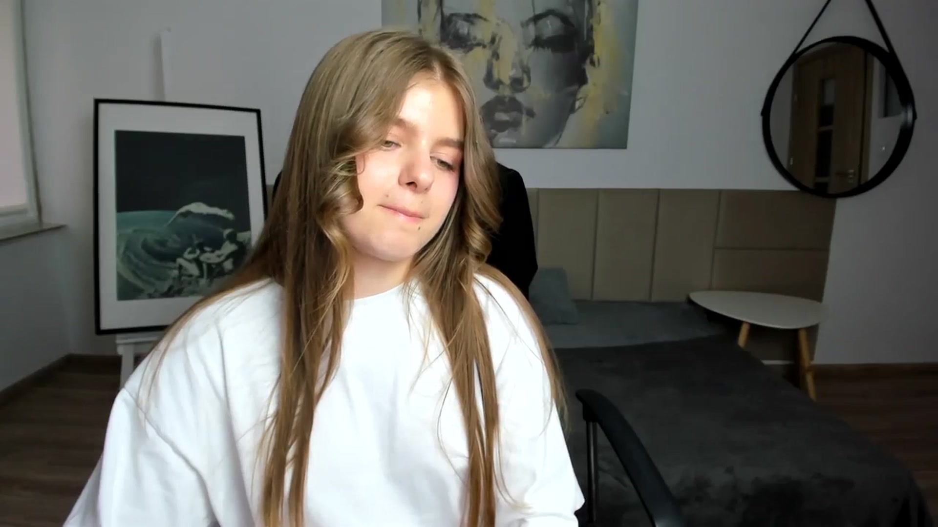 Gallery image thumbnail from Innolasa's myfreecams stream on, 03/31/2024, 17:19 image 8 of 20