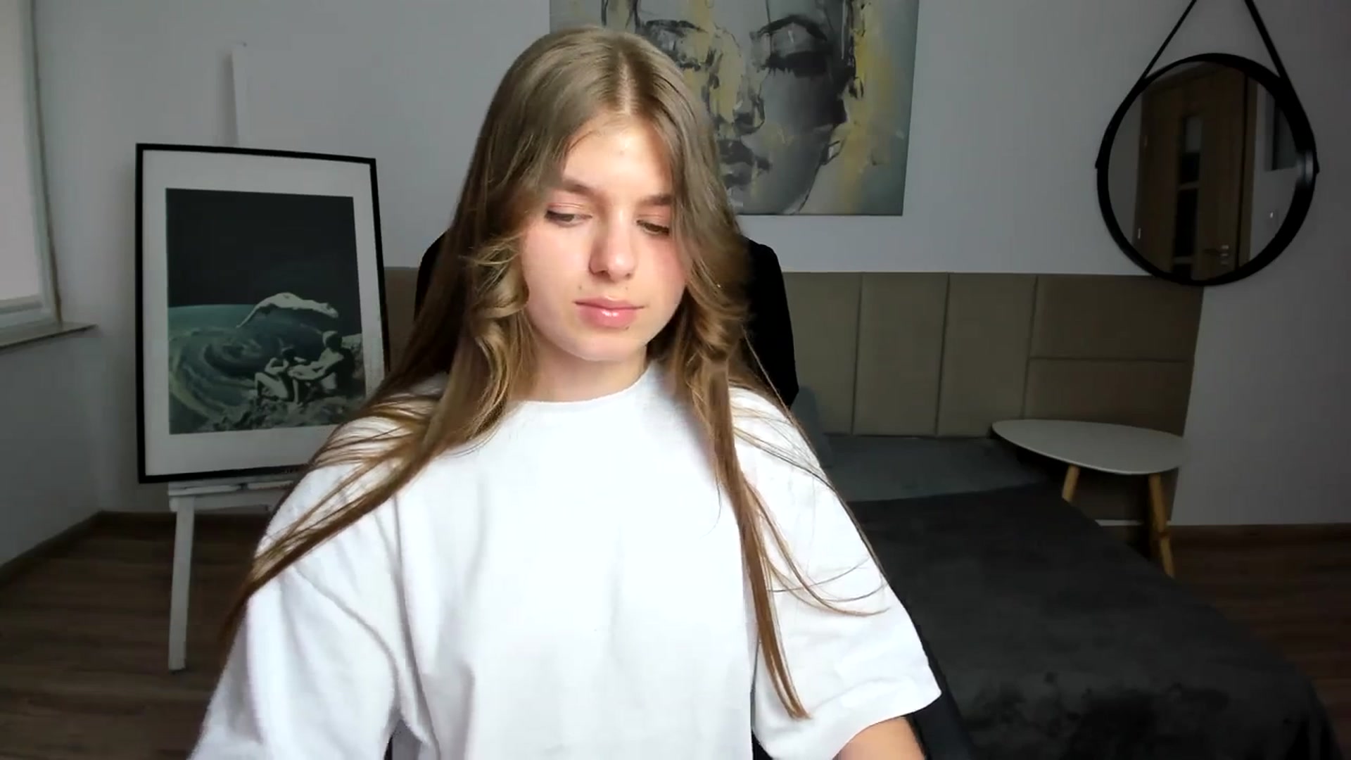 Gallery image thumbnail from Innolasa's myfreecams stream on, 03/31/2024, 17:19 image 7 of 20