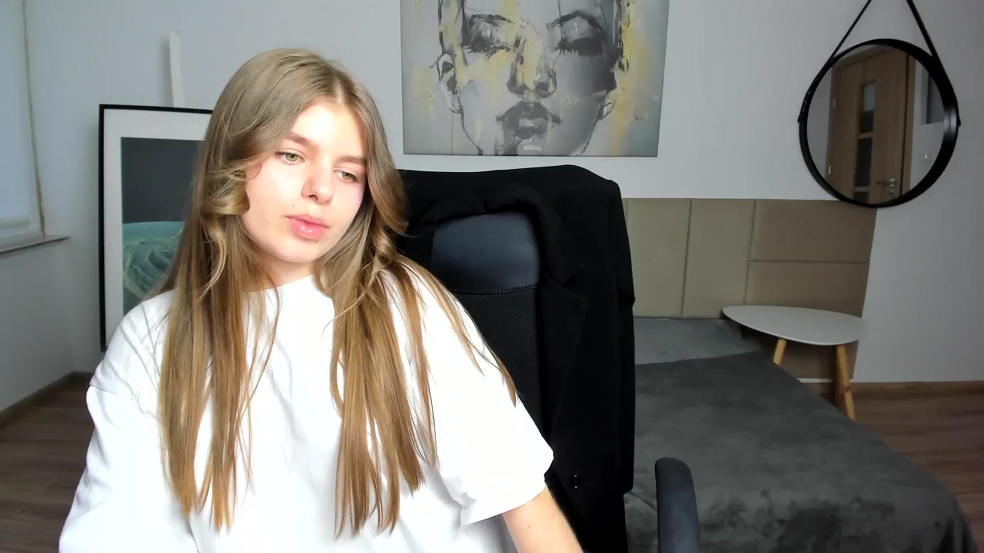Gallery image thumbnail from Innolasa's myfreecams stream on, 03/31/2024, 17:19 image 15 of 20