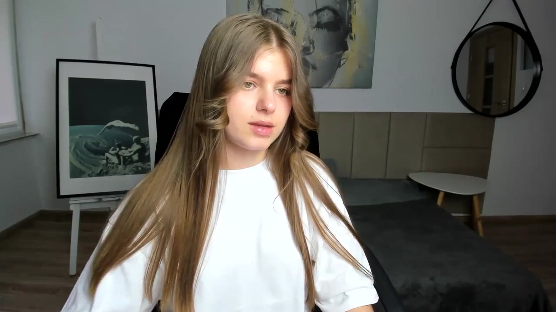 Gallery image thumbnail from Innolasa's myfreecams stream on, 03/31/2024, 17:19 image 2 of 20