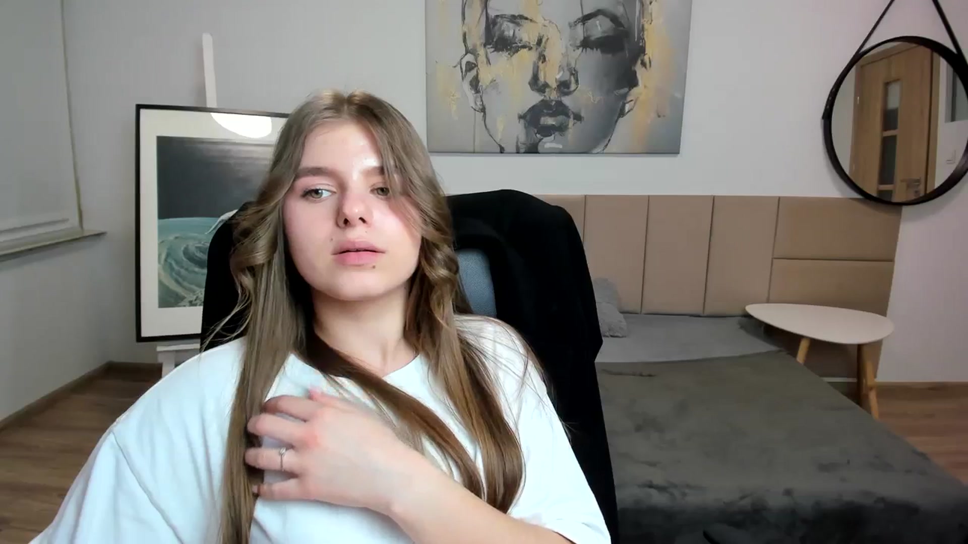 Gallery image thumbnail from Innolasa's myfreecams stream on, 03/31/2024, 18:38 image 3 of 20