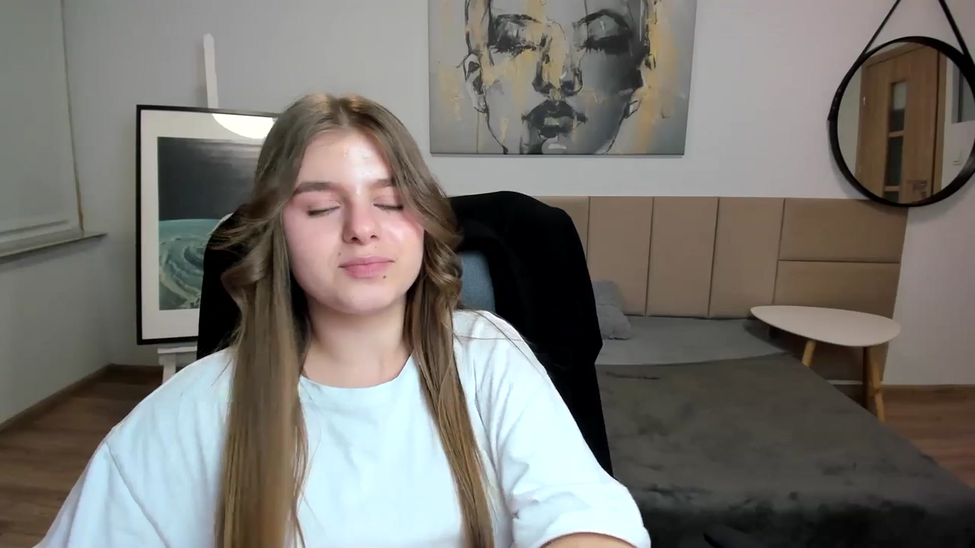 Gallery image thumbnail from Innolasa's myfreecams stream on, 03/31/2024, 18:38 image 12 of 20