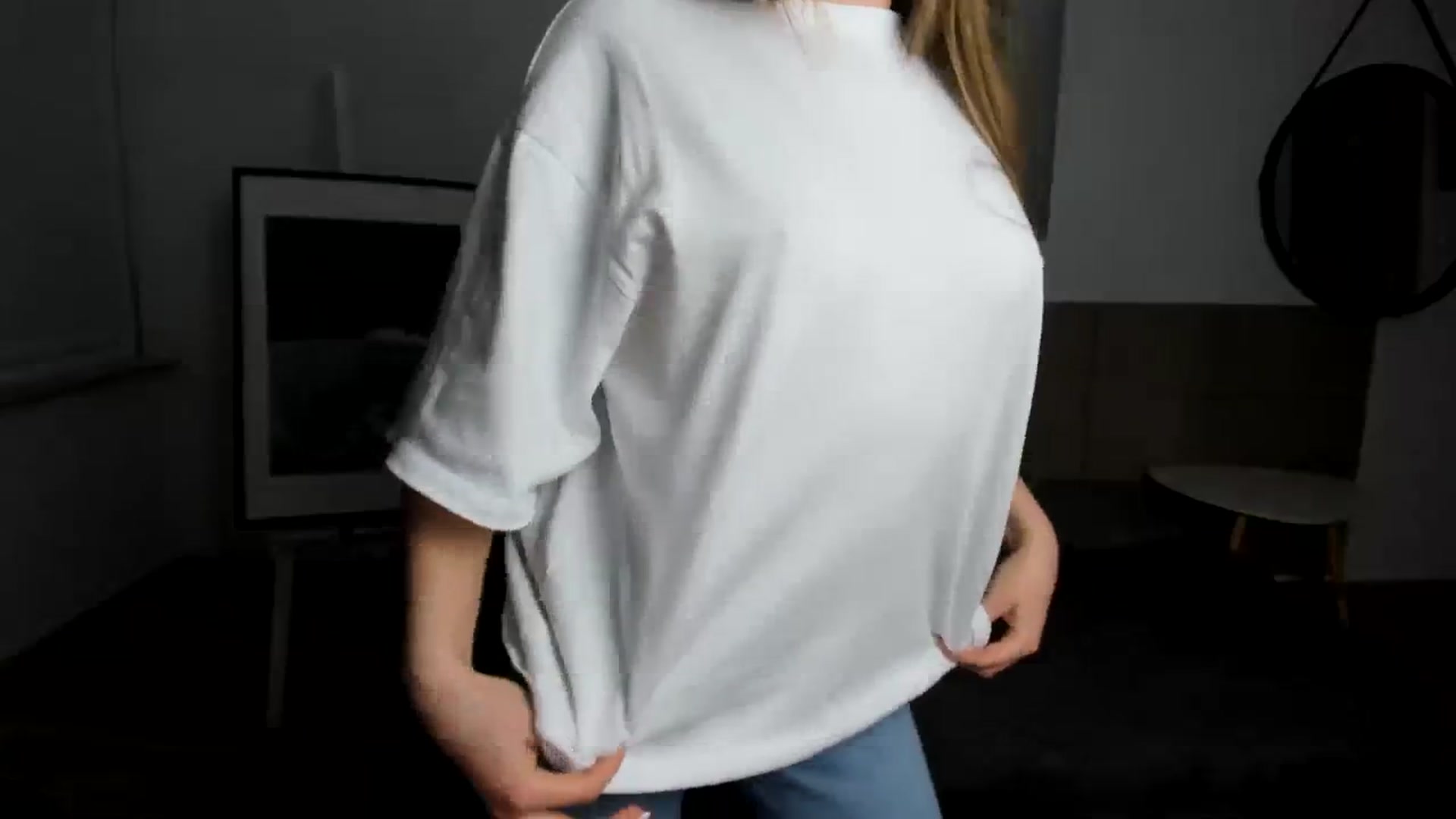 Gallery image thumbnail from Innolasa's myfreecams stream on, 03/31/2024, 19:57 image 15 of 20