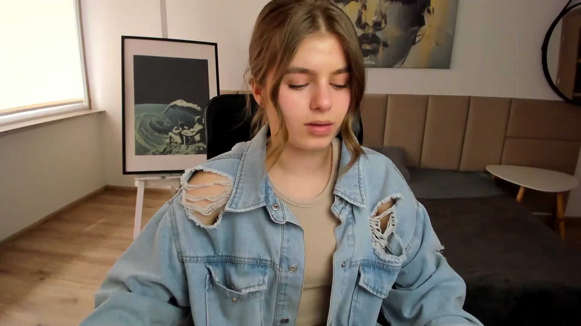 Gallery image thumbnail from Innolasa's myfreecams stream on, 04/01/2024, 13:19 image 13 of 20