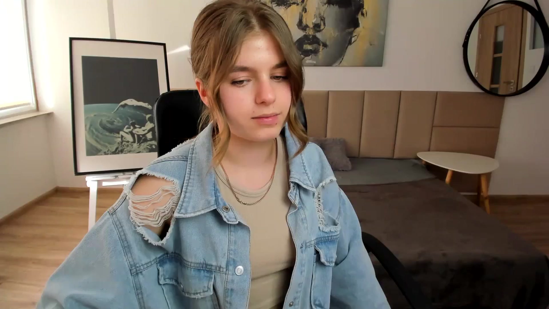 Gallery image thumbnail from Innolasa's myfreecams stream on, 04/01/2024, 15:17 image 16 of 20