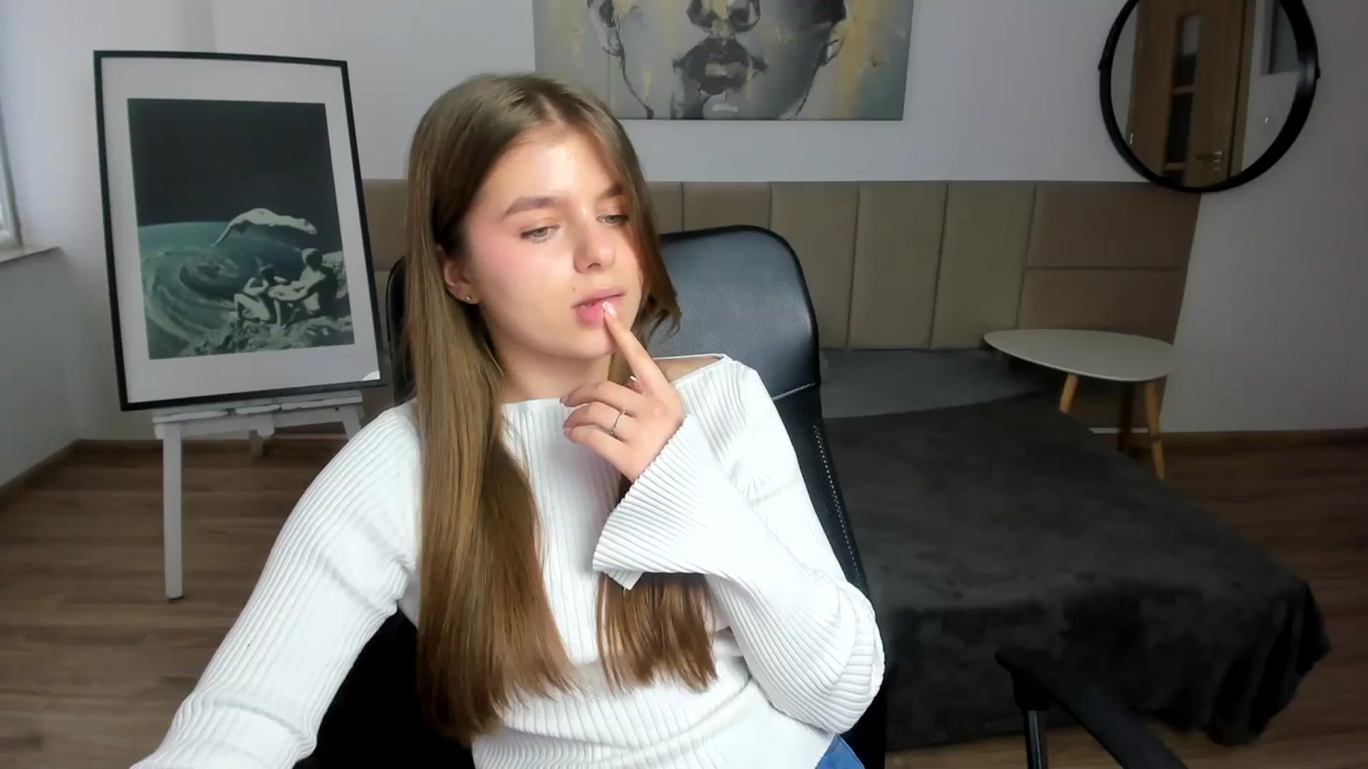 Gallery image thumbnail from Innolasa's myfreecams stream on, 04/02/2024, 15:20 image 18 of 20