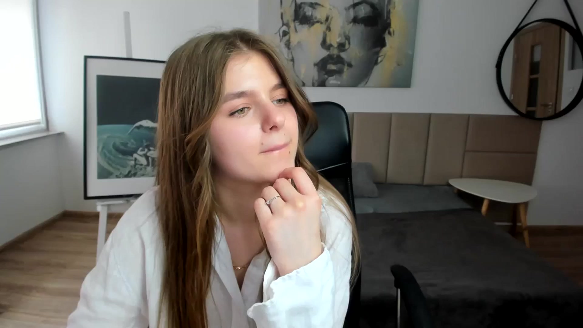 Gallery image thumbnail from Innolasa's myfreecams stream on, 04/04/2024, 13:34 image 9 of 20