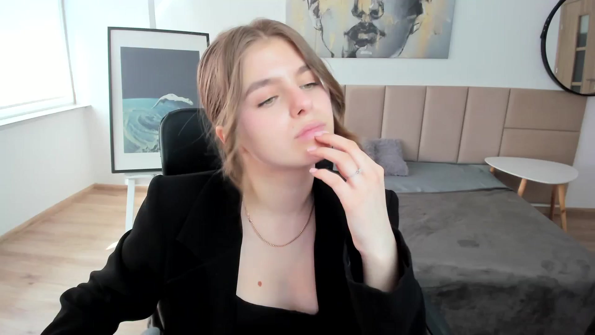 Gallery image thumbnail from Innolasa's myfreecams stream on, 04/05/2024, 14:43 image 1 of 20