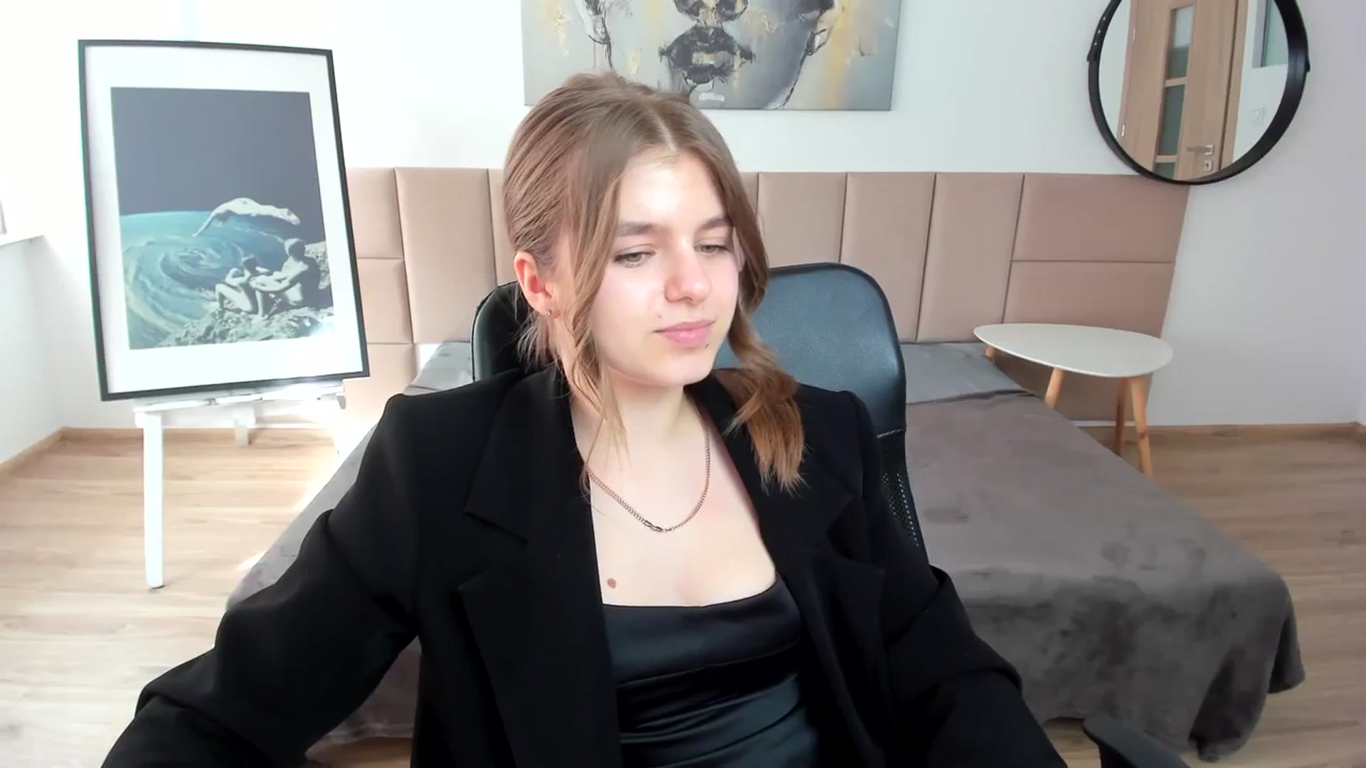 Gallery image thumbnail from Innolasa's myfreecams stream on, 04/05/2024, 14:43 image 17 of 20
