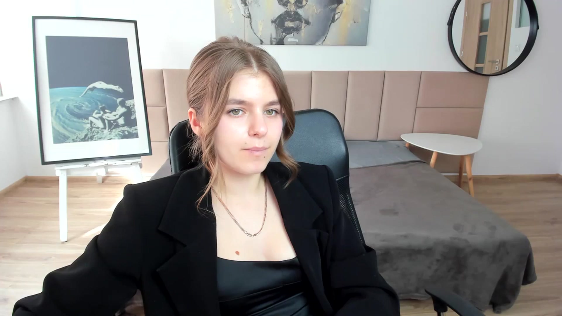 Gallery image thumbnail from Innolasa's myfreecams stream on, 04/05/2024, 14:43 image 13 of 20