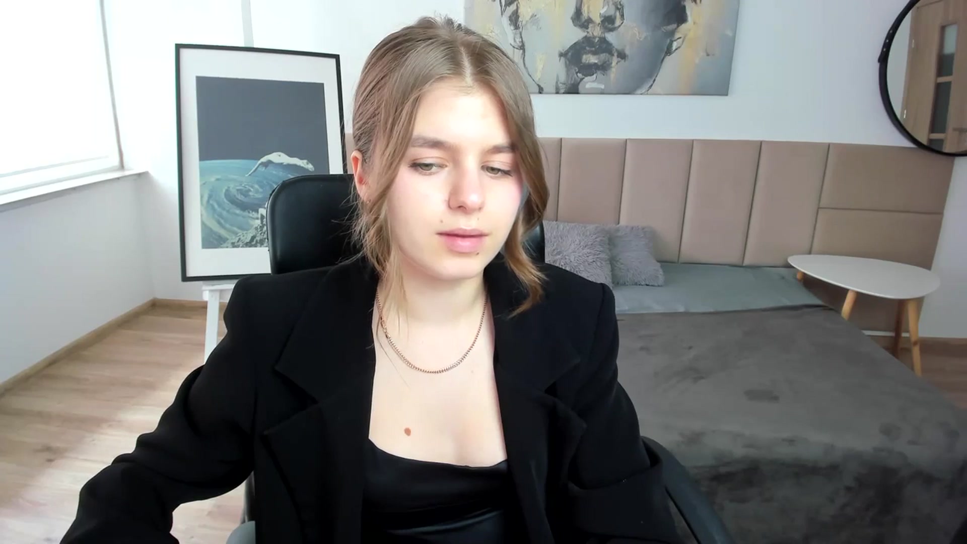 Gallery image thumbnail from Innolasa's myfreecams stream on, 04/05/2024, 14:43 image 7 of 20
