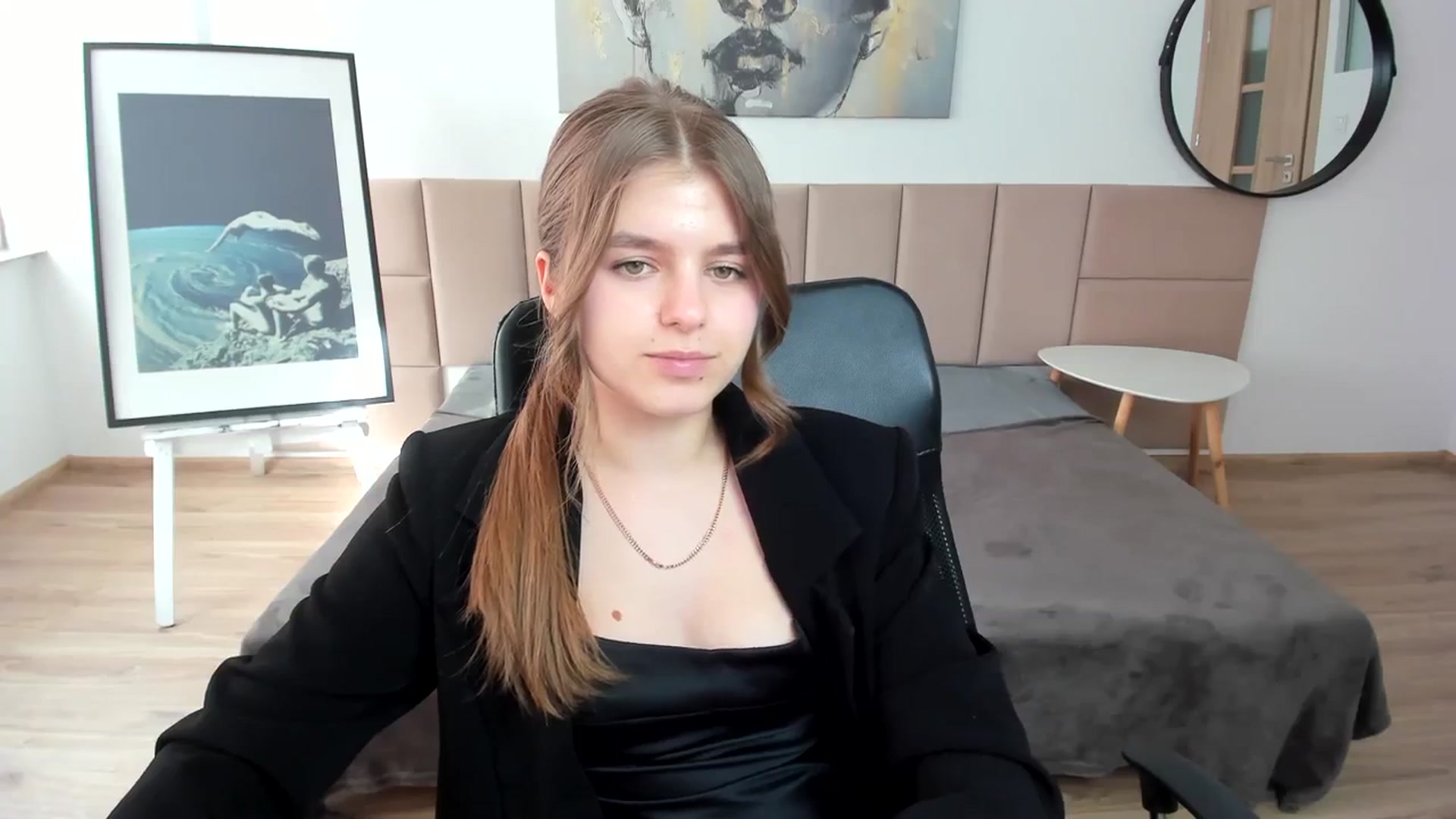 Gallery image thumbnail from Innolasa's myfreecams stream on, 04/05/2024, 14:43 image 19 of 20